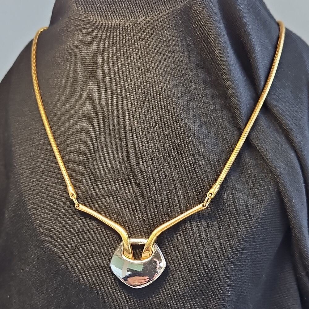 Vtg Artistry Gold Tone Snake Chain Necklace Two Tone Center